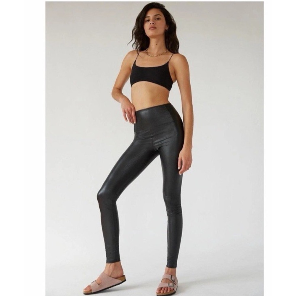 Aritzia Wilfred Free Daria Black Vegan Leather Leggings High Waisted Pants Sz M - Picture 2 of 6